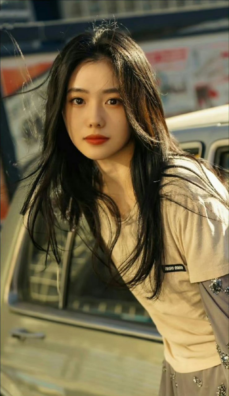 刘浩存这张照片是真好看啊 676767#日常穿搭# #元气出街奥利给