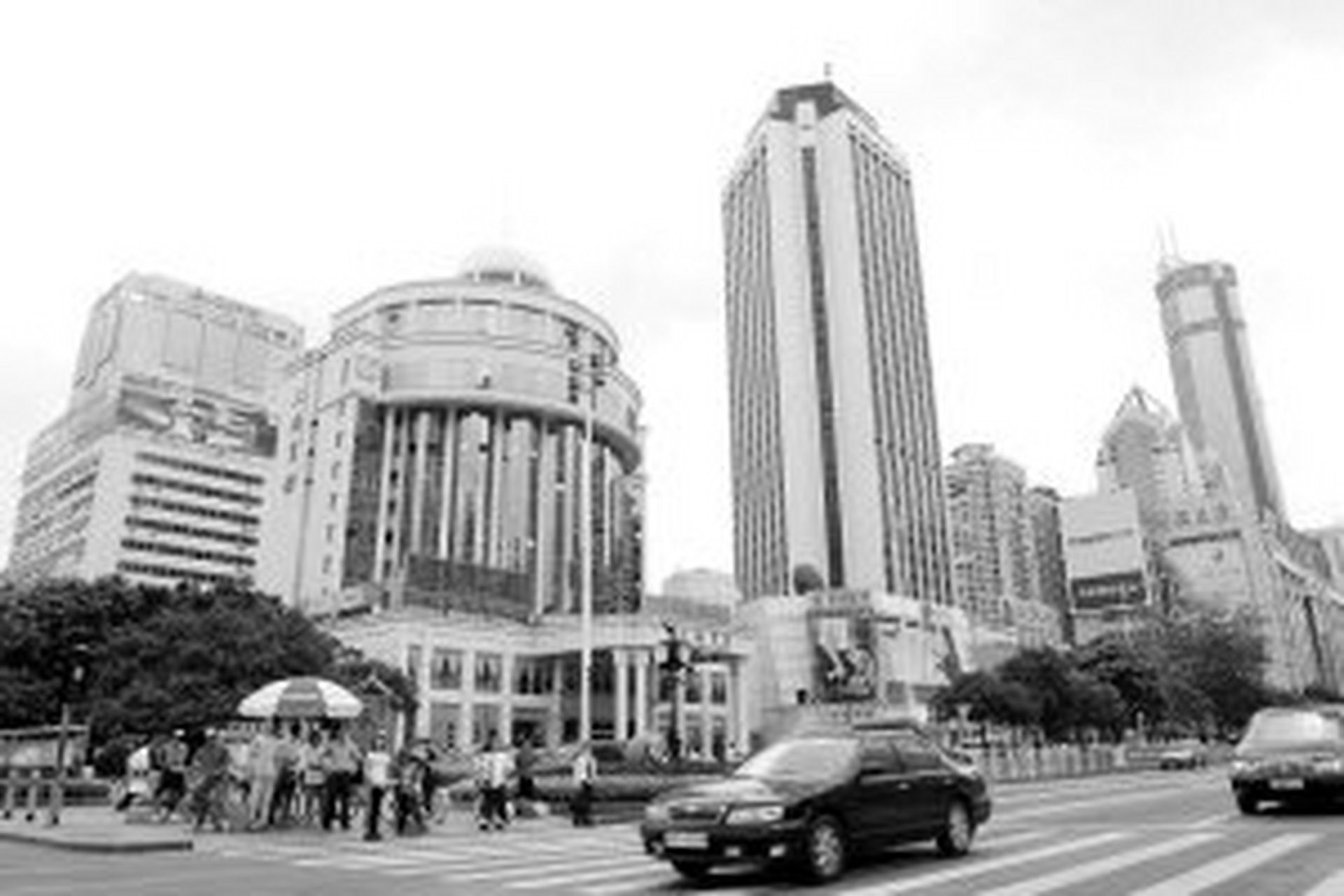 历史老照片,深圳1985年修建的上海宾馆,是深圳老字号名片了,也是那