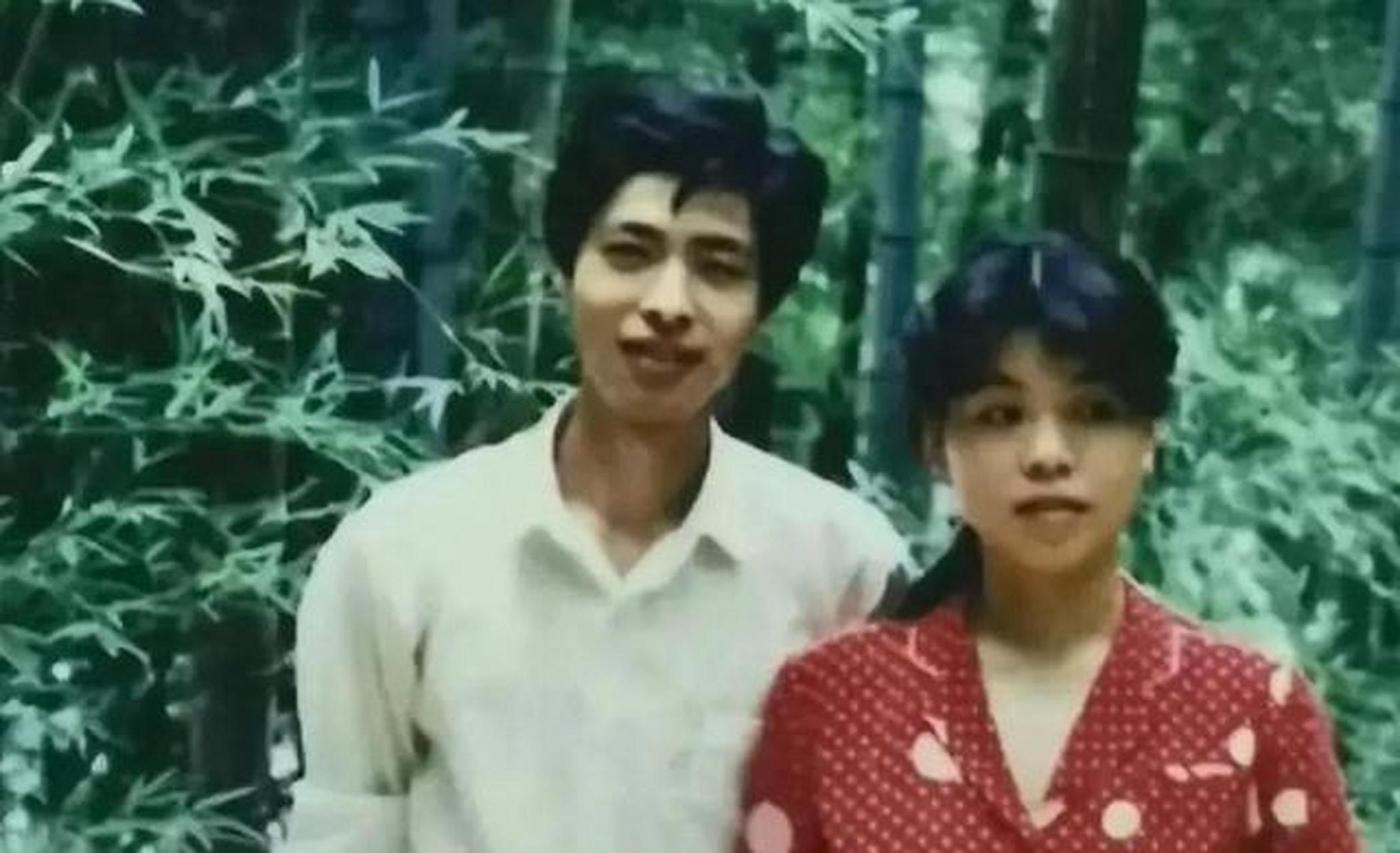 一张生活老照片,年轻时候的许敏和姚师兵夫妇在一起的一张合照,那时候