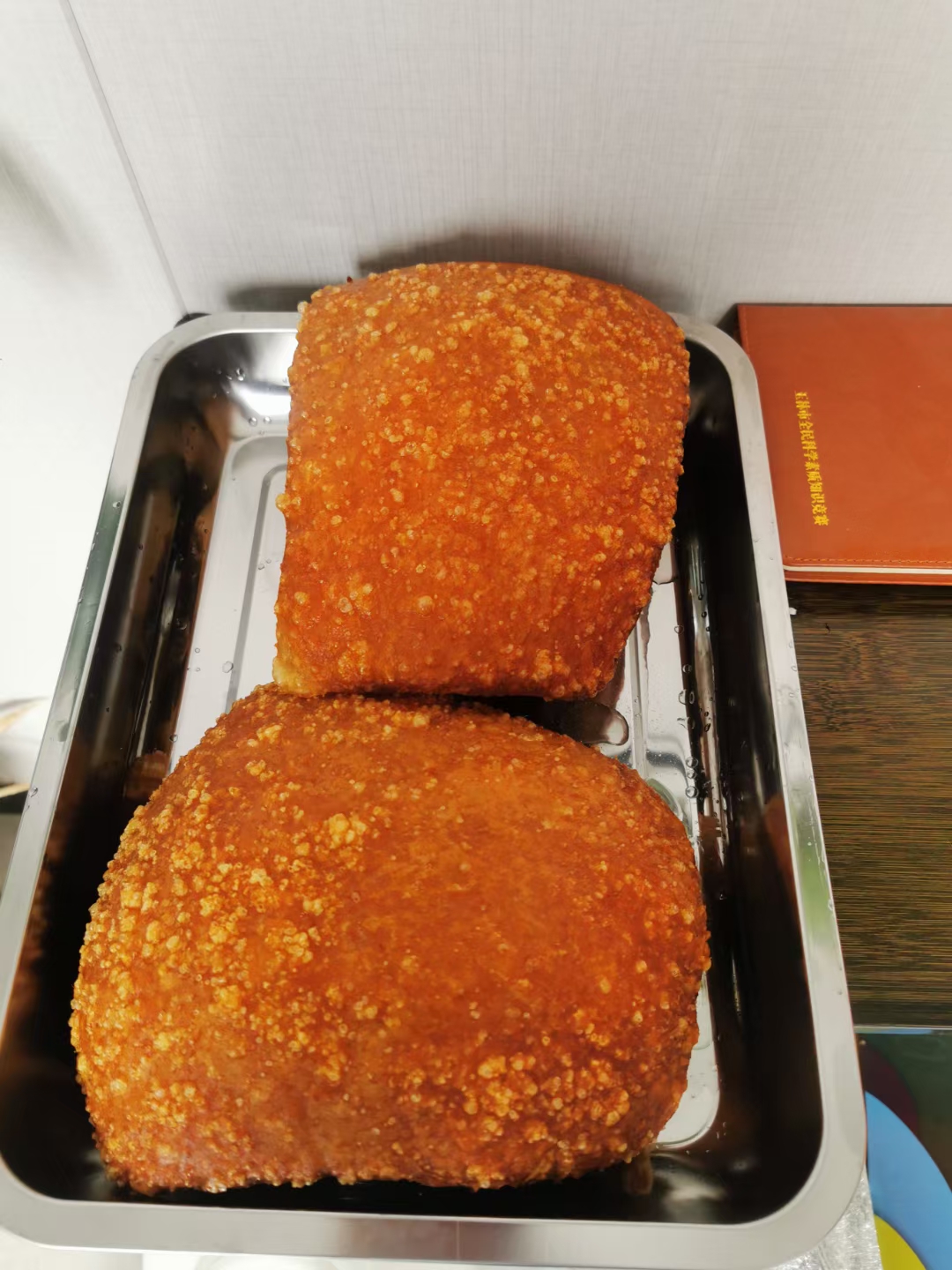 广西玉林风味酸甜扣肉,打开加热即可开吃,好吃又方便!