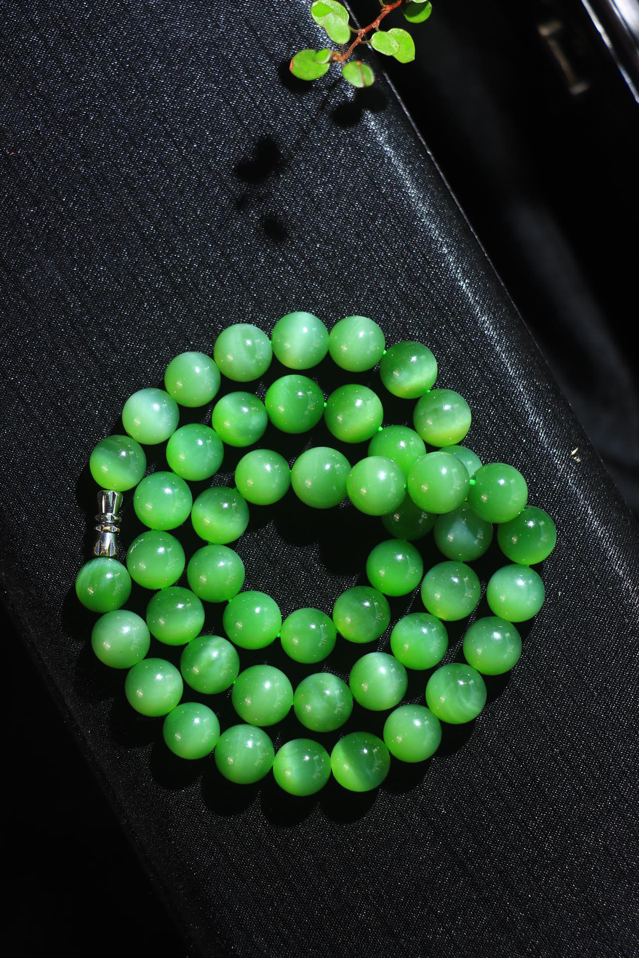 和田玉冰底碧玉猫眼项链 俄碧 玉质温润细腻 佩戴舒适～间关莺语花底