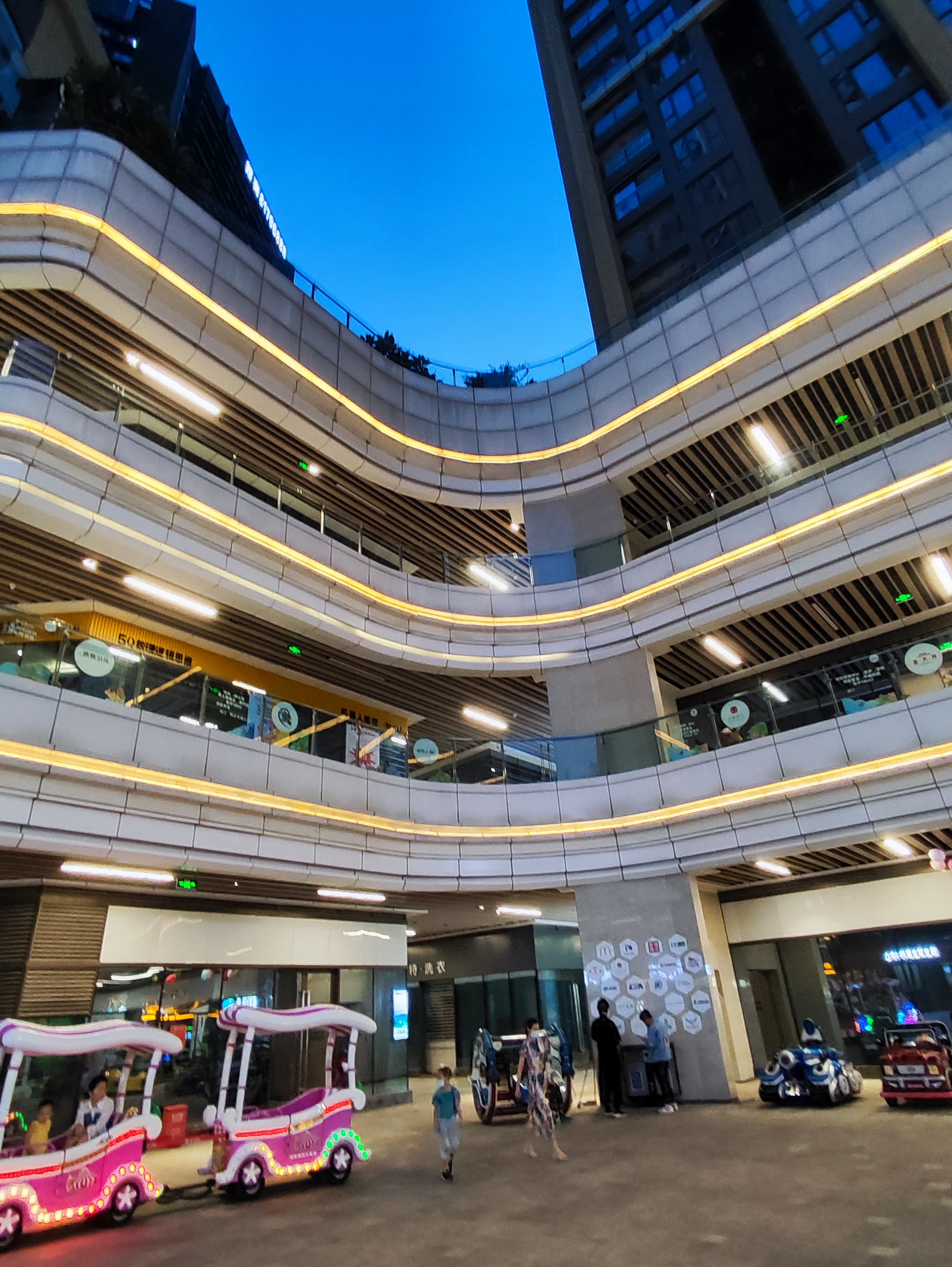 龙华星河coco garden为啥热闹不起来?