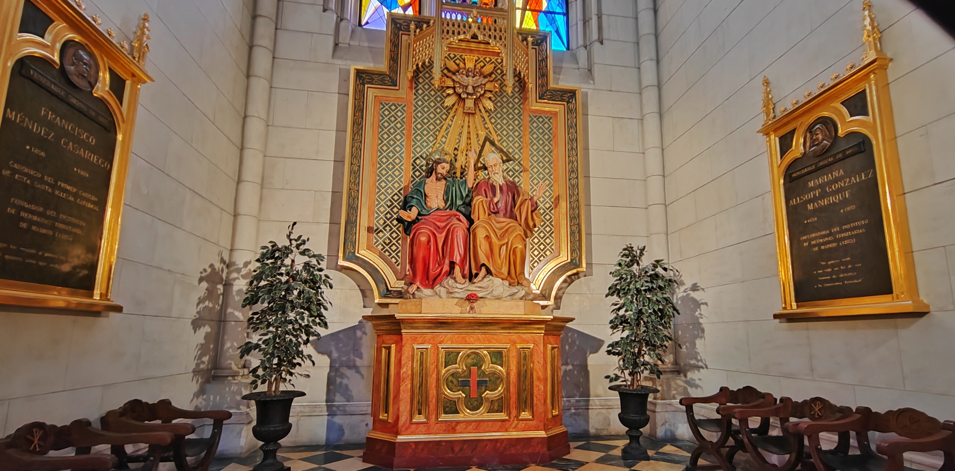 阿穆德纳圣母主教座堂(catedral de la almudena).