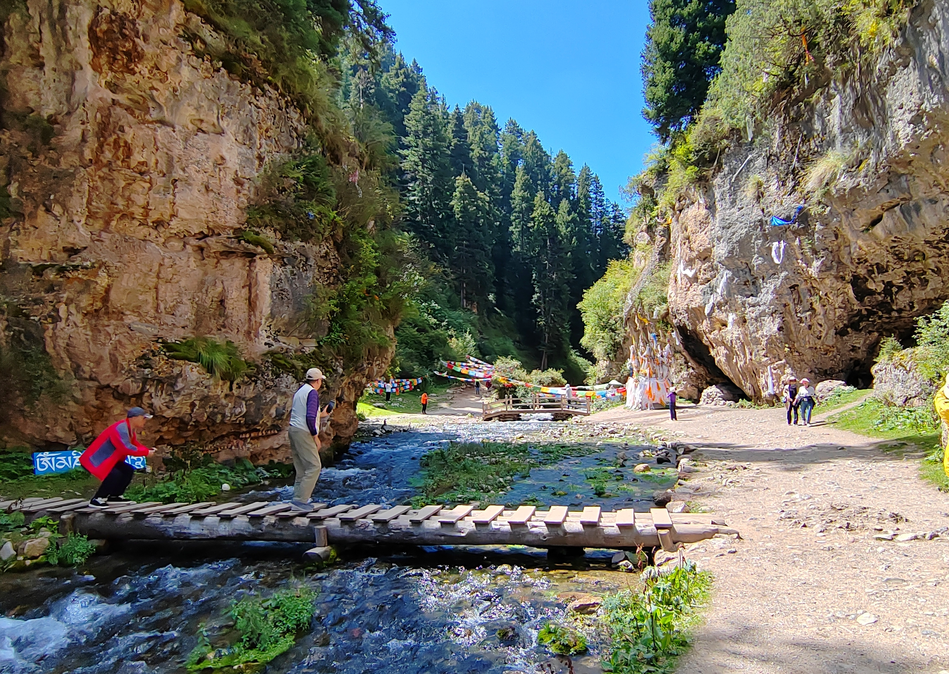 郎木寺大峡谷风景区图片