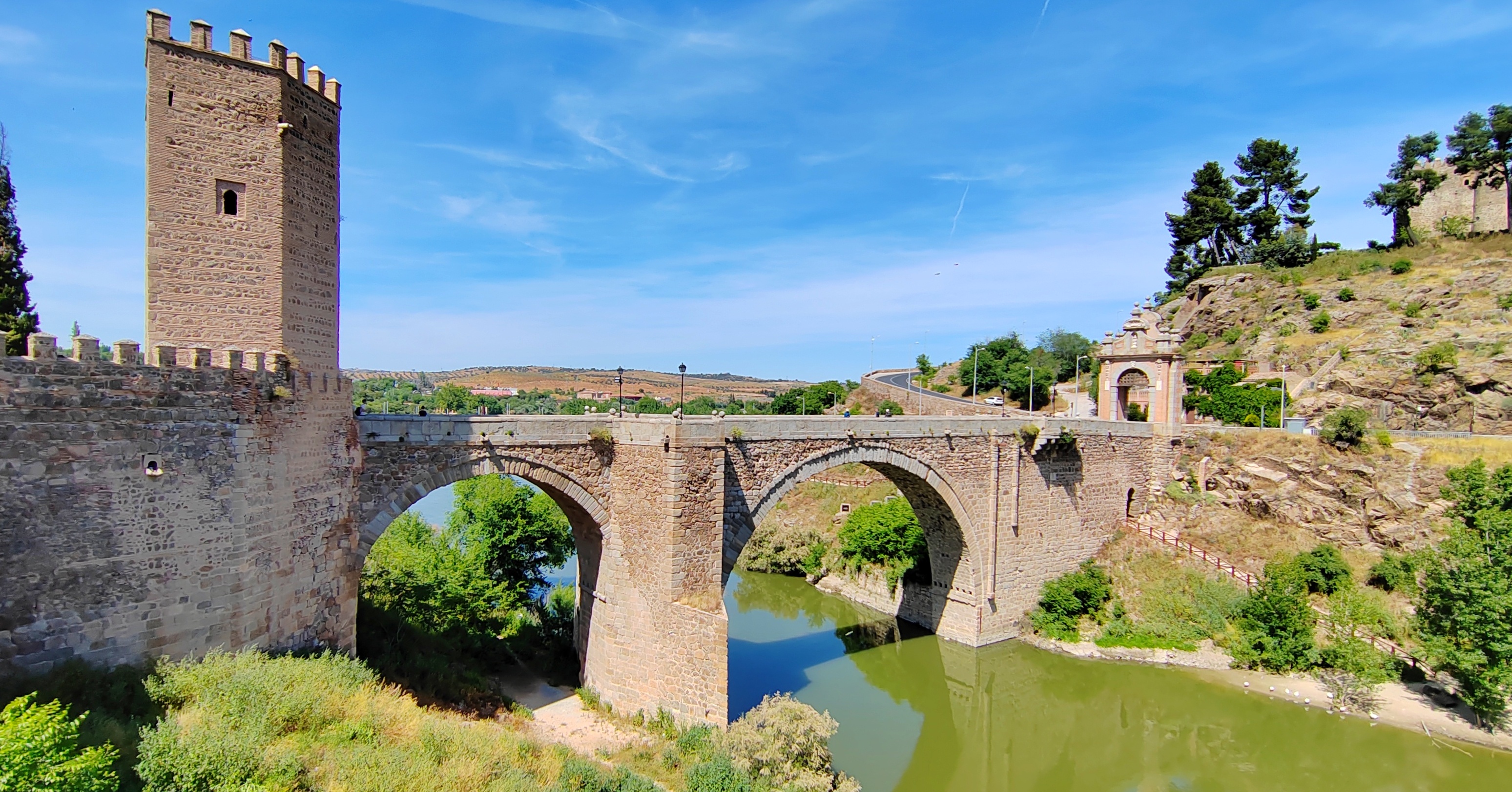 世界上最早的石拱桥,阿尔坎塔拉桥(puente de alcantara).