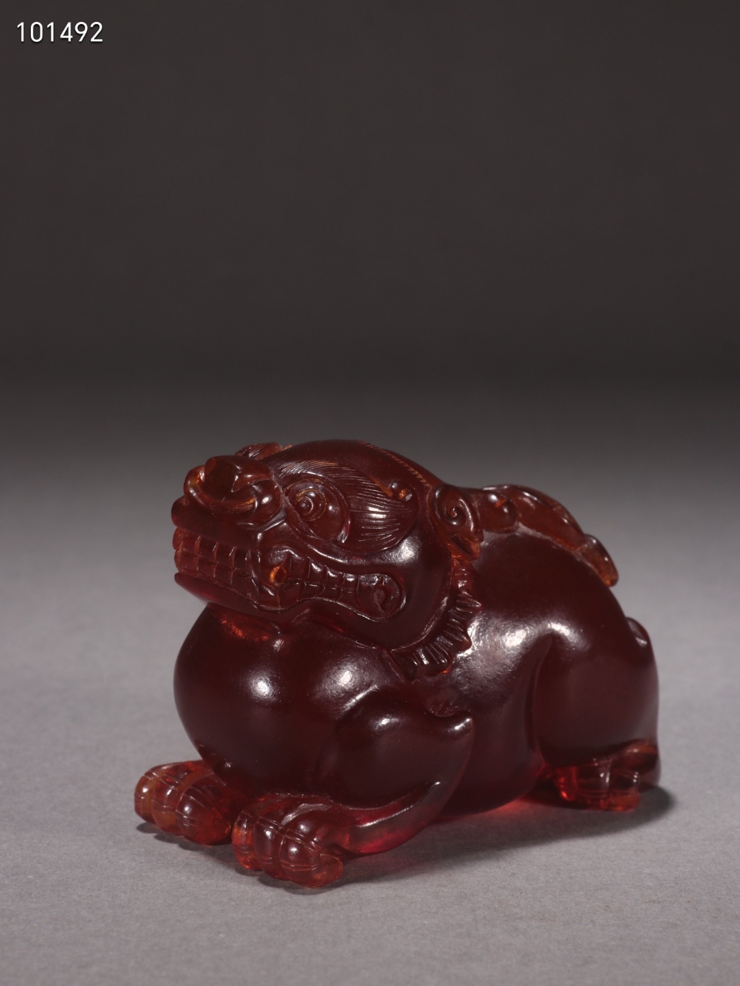 琥珀瑞兽貔貅 回流 天然老琥珀瑞兽貔貅摆件 规格:高5.9cm长8.1cm宽4.