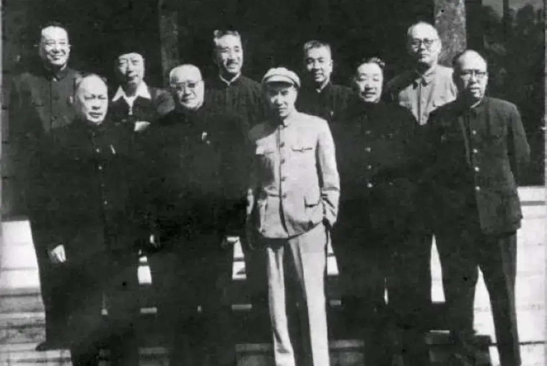 开国将帅珍贵合影:  1955开国将帅开国元勋大合照以及十大元帅最后