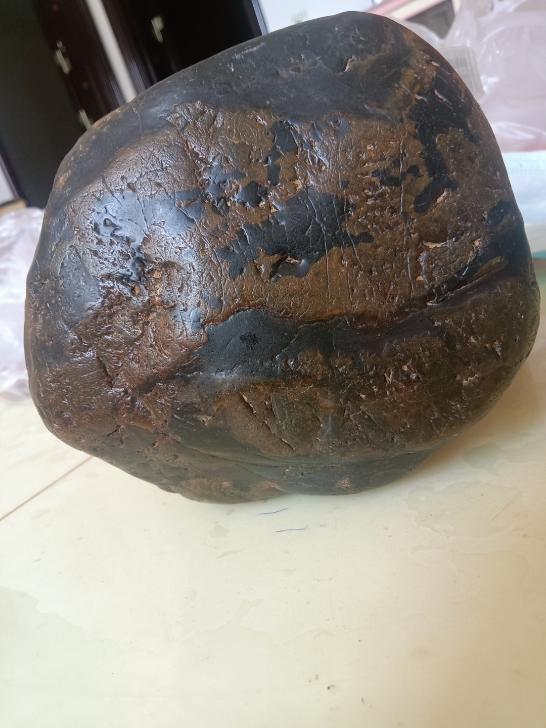 玛瑙陨石的外壳特征图片
