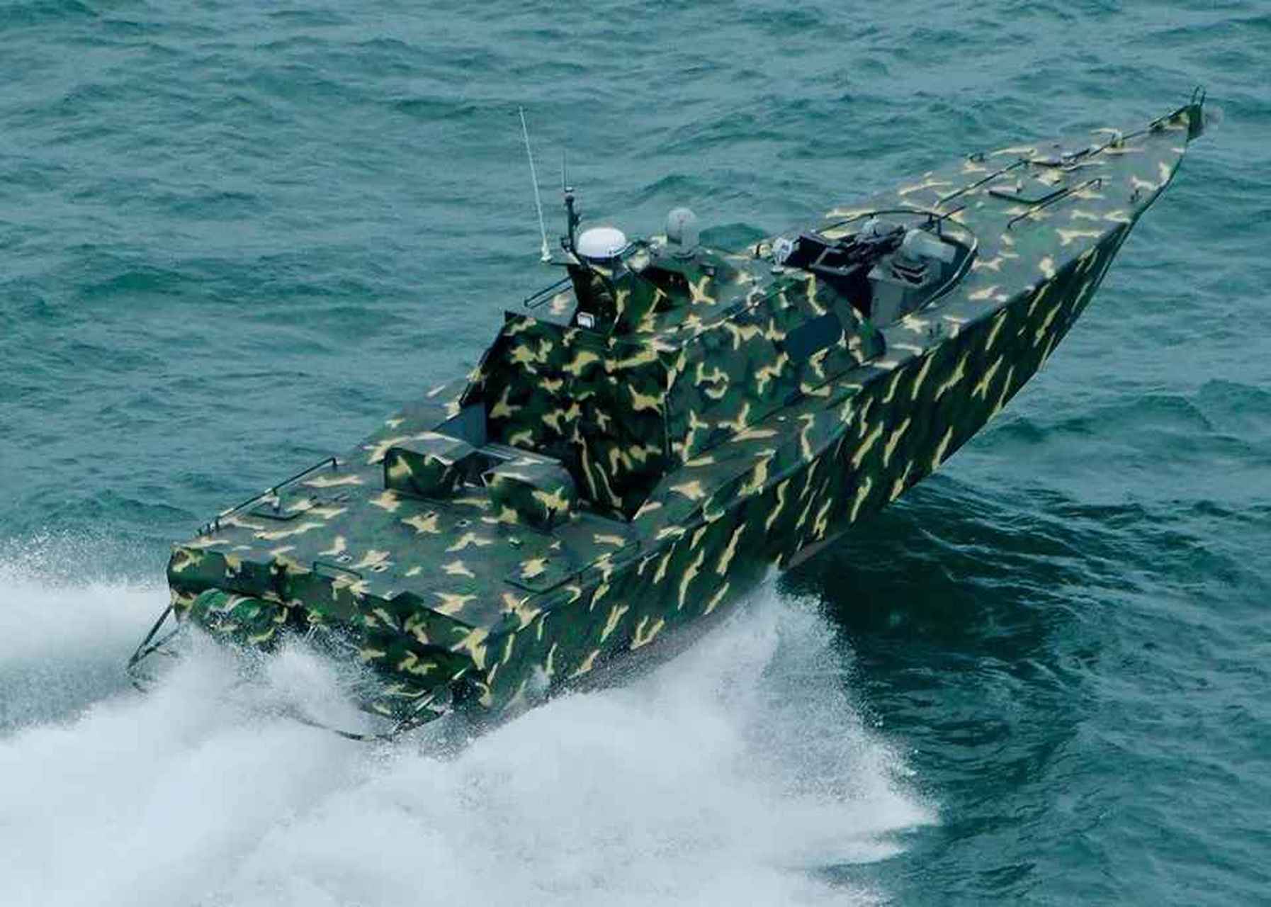 越南巡逻快艇的伪装色,还有点特点