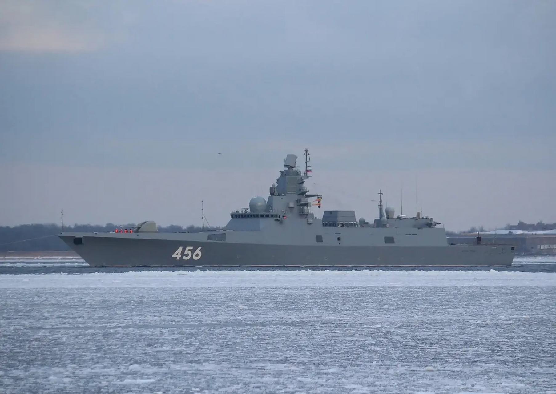 俄罗斯海军现役的三艘22350型导弹护卫舰,"戈尔什科夫海军元帅"号(454