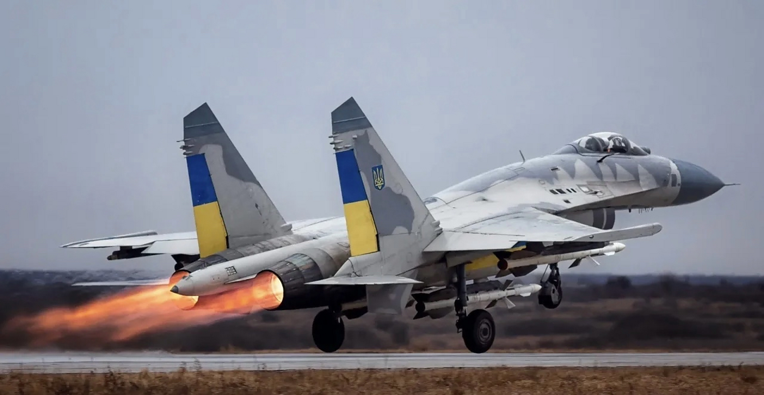 乌克兰空军公布最新迷彩涂装的苏-27战机,俄乌冲突爆发前乌军有约26架