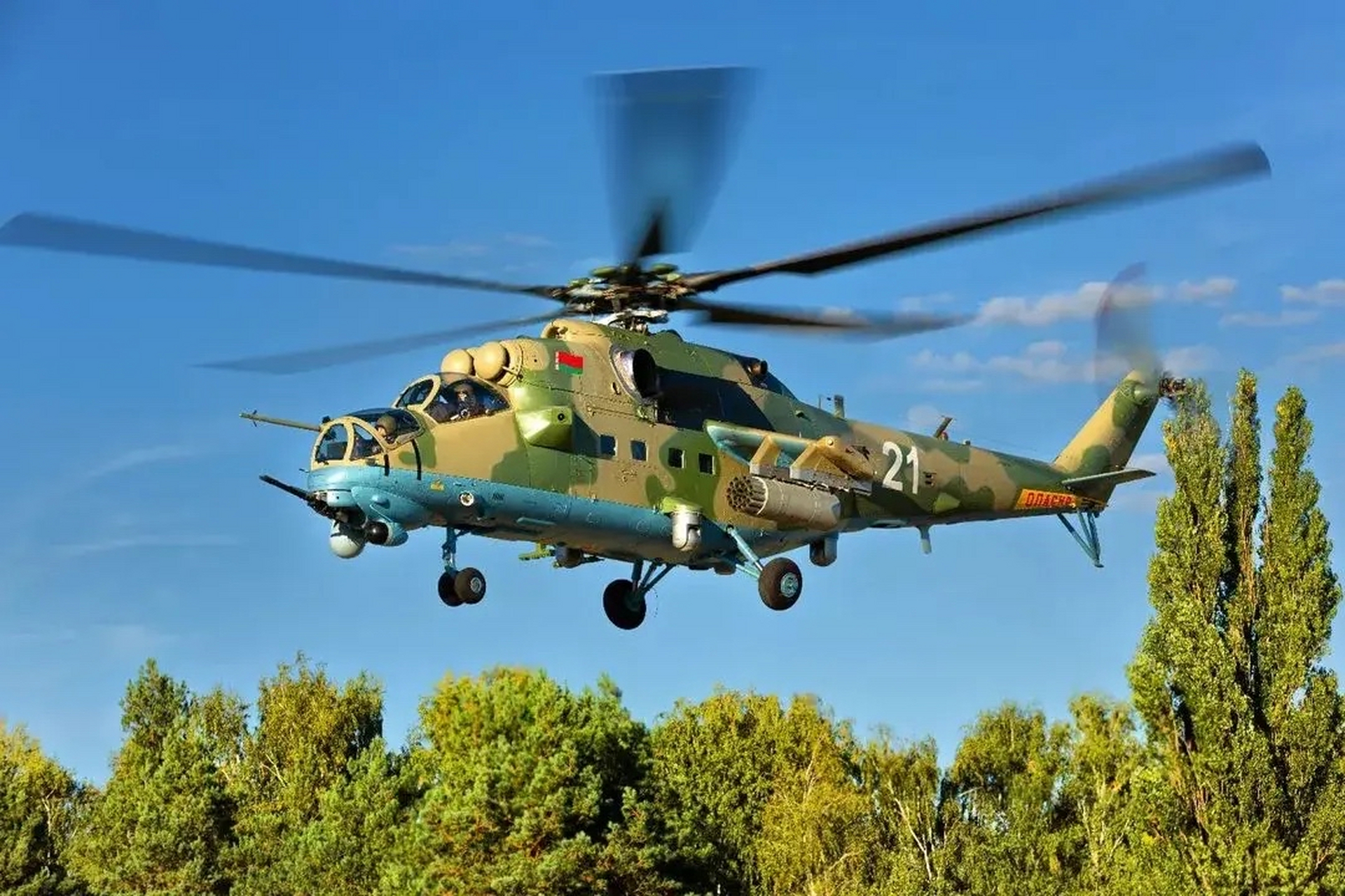 白俄罗斯空军最新的米-35武装直升机.