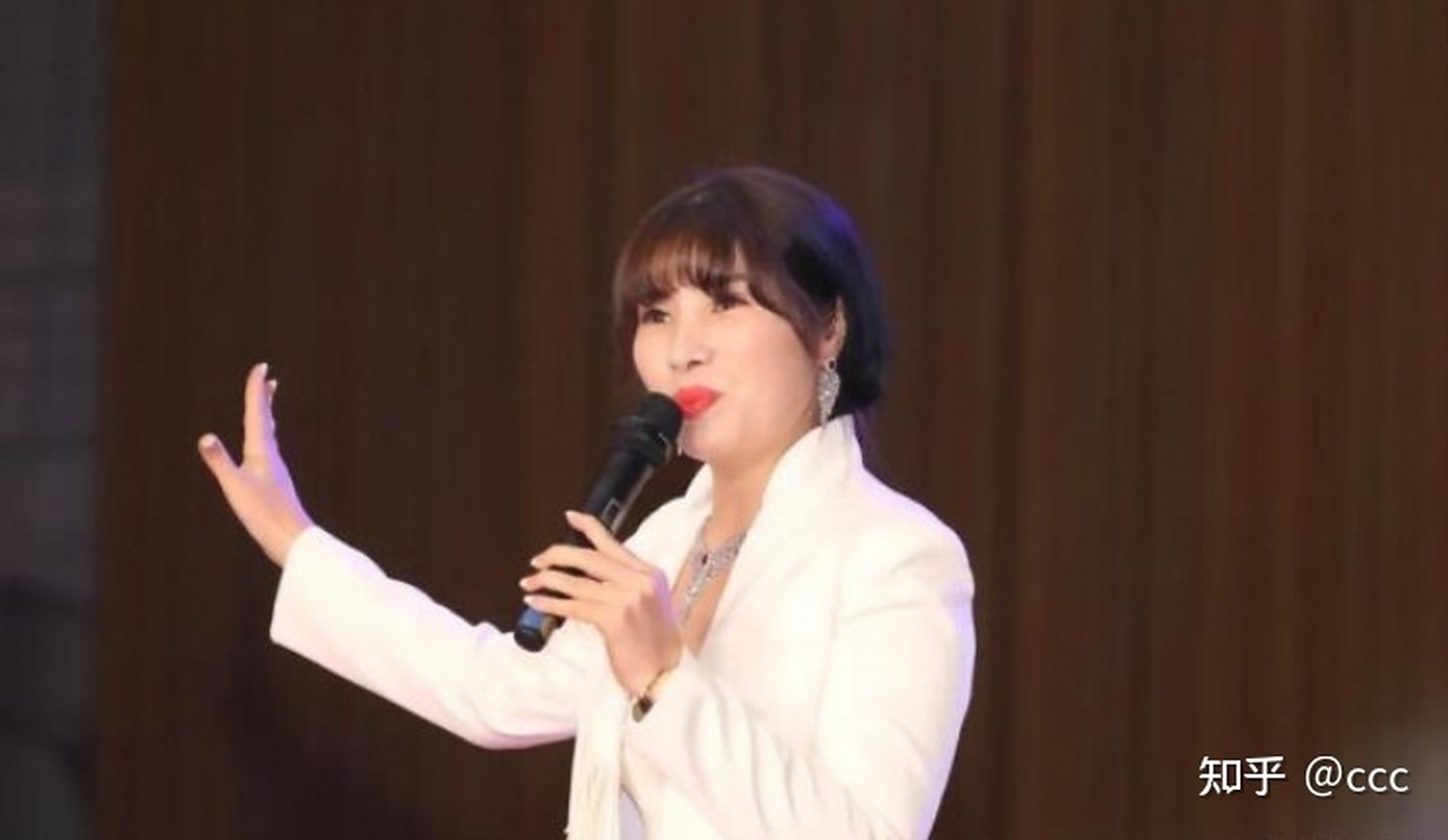"夏邑女首富"刘敏创建的敏涵控股被质疑:坚持做难而正确的事敏涵控股