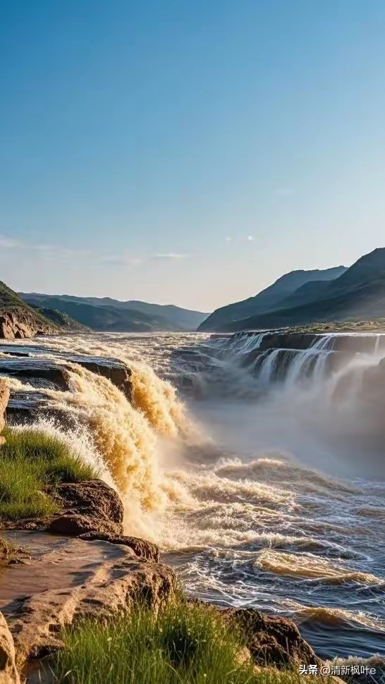 啊,黄河的惊涛骇浪,我要高声赞美你