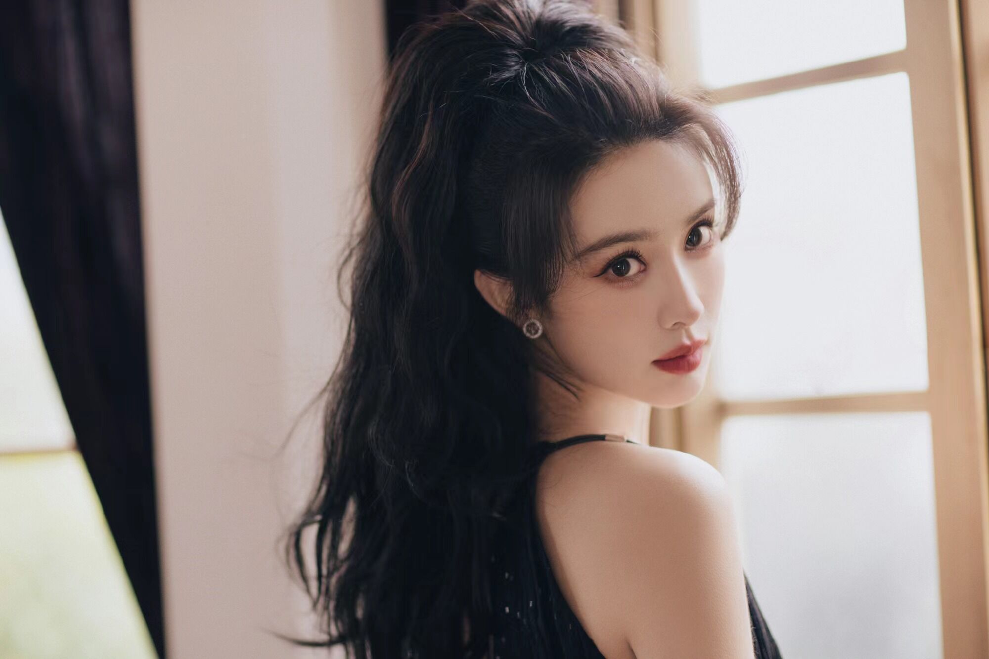 阿信之前做选秀评委时因为淘汰选手,下台之后心里还有