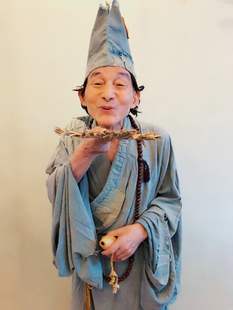 游本昌老师年轻的时候这么帅!大家看过这版的济公吗?