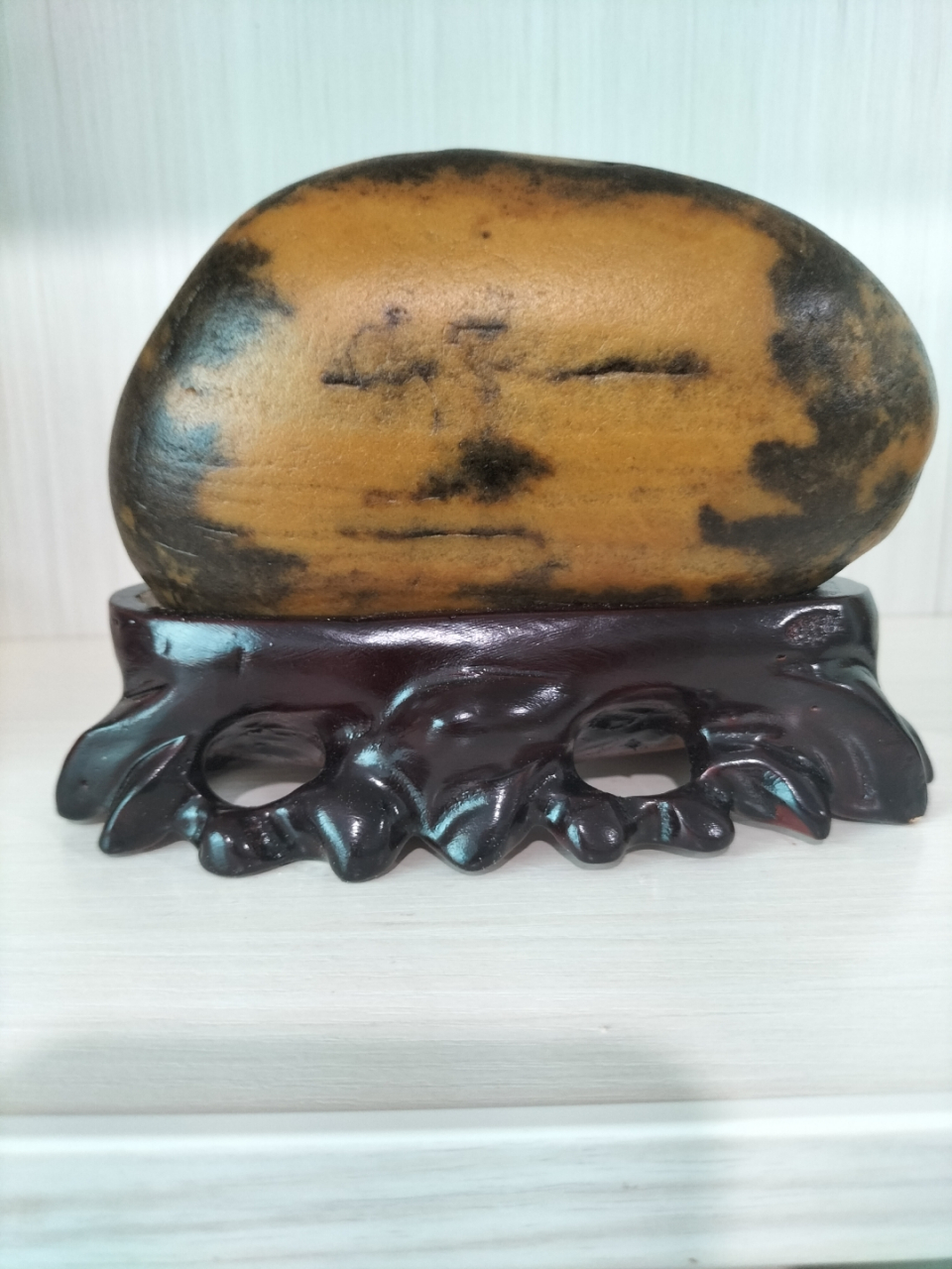 将佛家的宁静与超脱巧妙地融入每一块石头之中