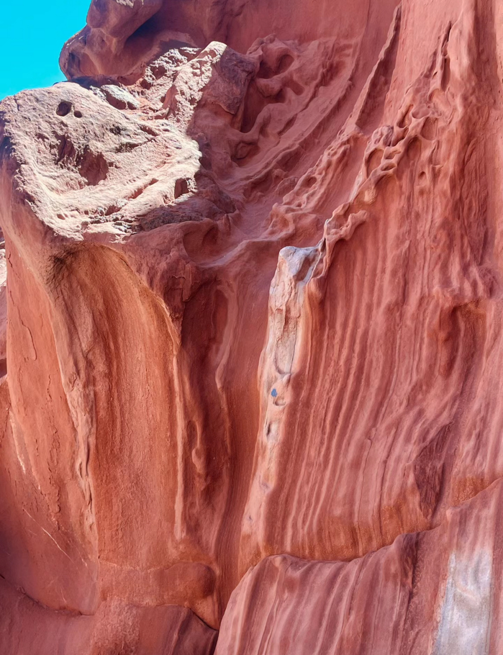 也被称为奥依塔克风景区,位于新疆克孜勒苏柯尔克孜自治州阿克陶县奥