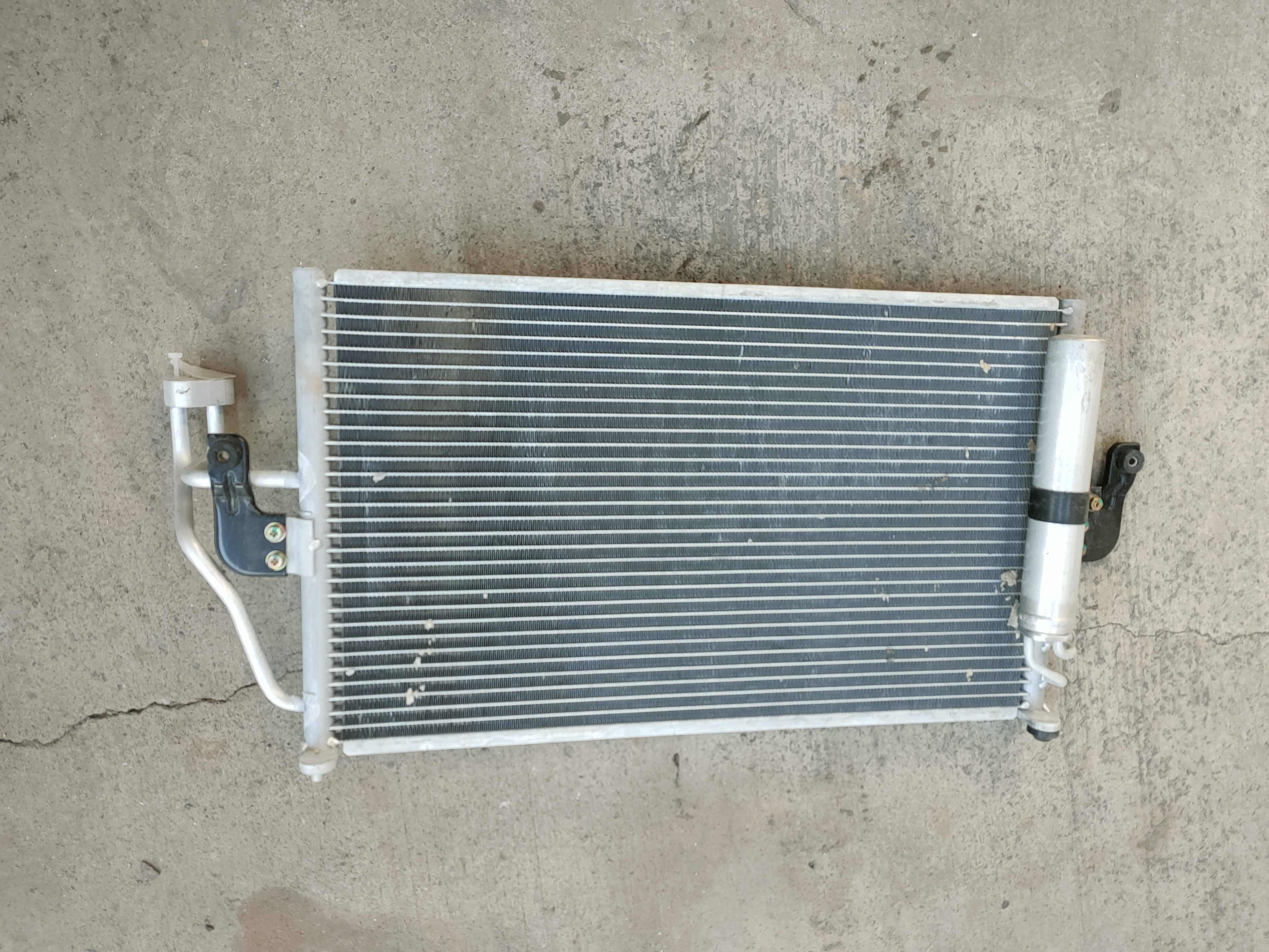 各位大佬,需要莲花l3配件的朋友可以联系我,刚收购了济南青年汽车厂的