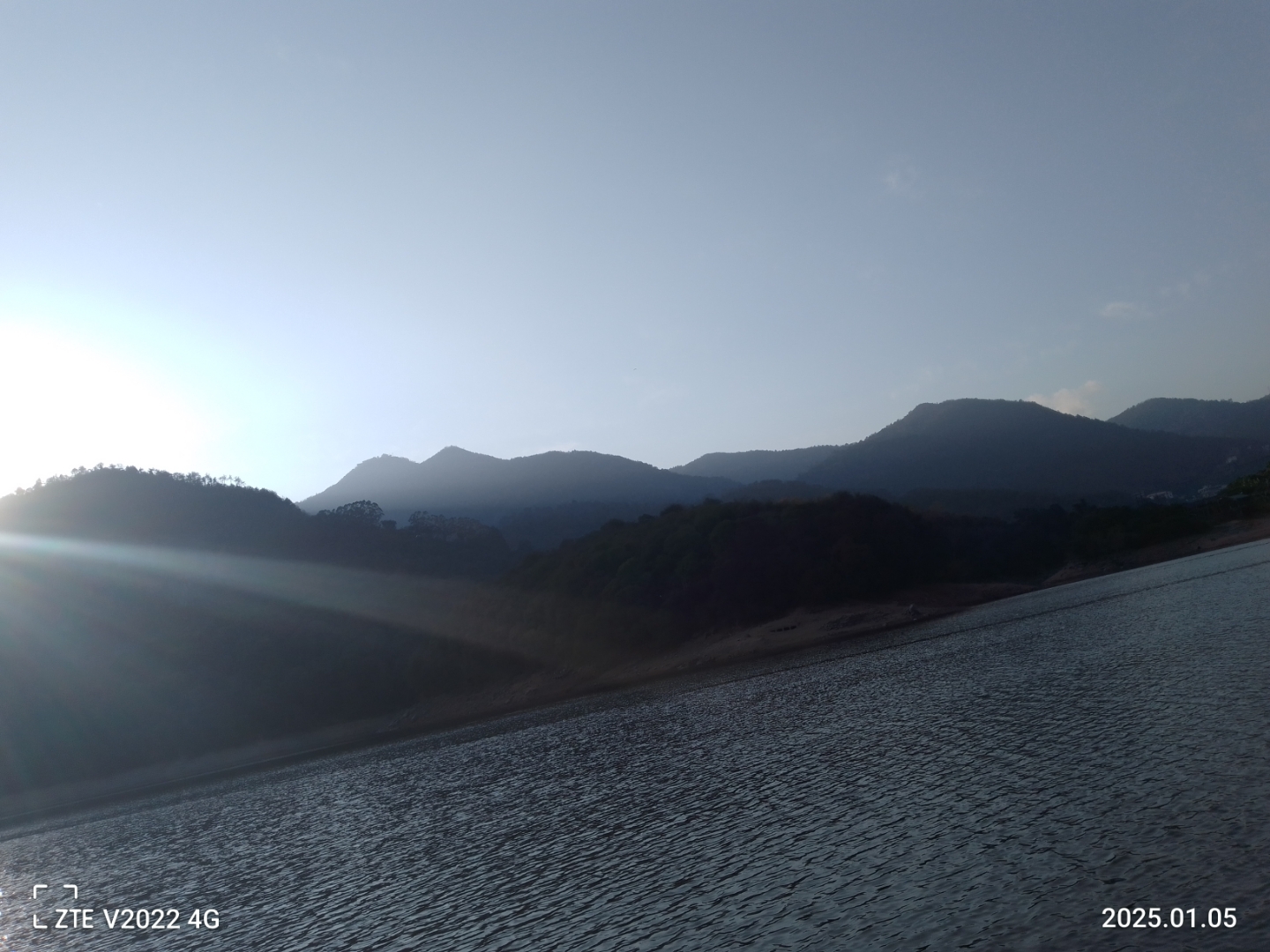 晴  莆田市 温度10~20度 下午15:00~~16:00去了下莆田市石盘水库玩