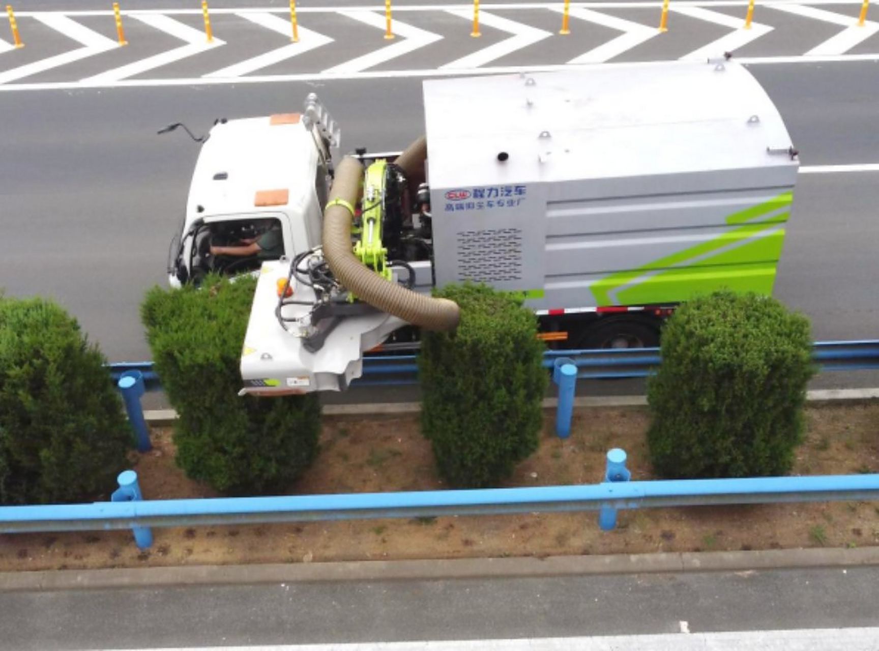 江铃凯锐绿篱修剪车 江铃绿篱修剪车 园林绿化车带修剪车 江铃icon