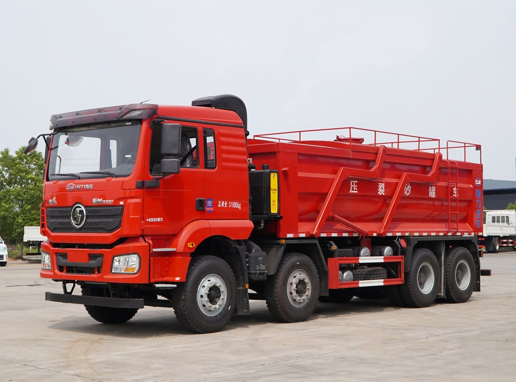 陕汽德龙m3000前四后八压裂砂罐车 陕汽德龙前四后八压裂砂罐车 整车