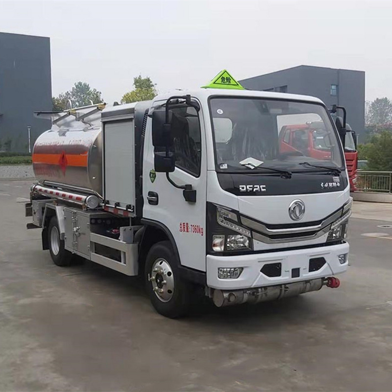 cl5070gjyl6型飞机加油车 东风小多利卡飞机加油车 东风福瑞卡飞机