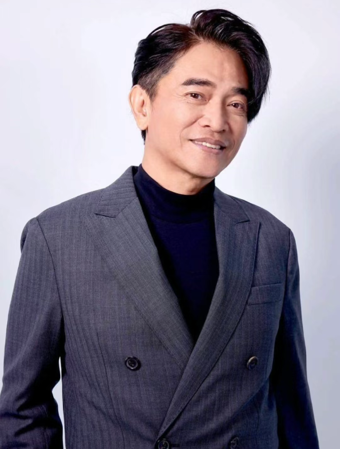 信息差交换小铺# 吴宗宪要在演唱会上告别了,毕竟都六十多岁了,也唱