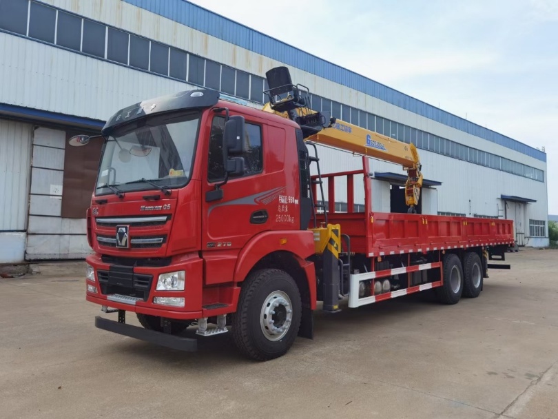 徐工汉风一体化12吨4节臂随车吊 整车型号:xga5250jsqn6 车厢尺寸