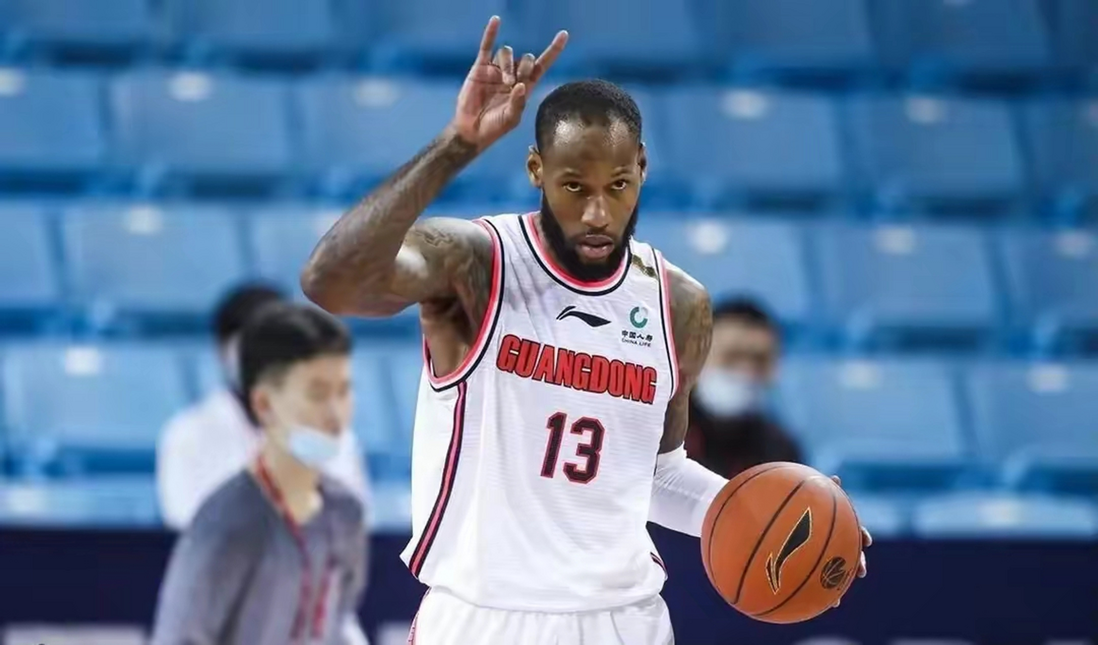 广东男篮官宣签下威姆斯!