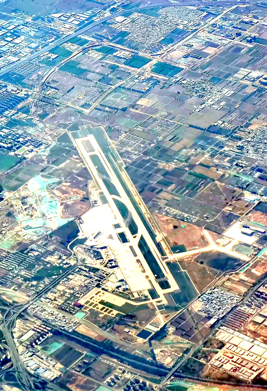 24) 空中俯瞰太原武宿国际机场,非常清晰且视角完整,拍摄于5.24.