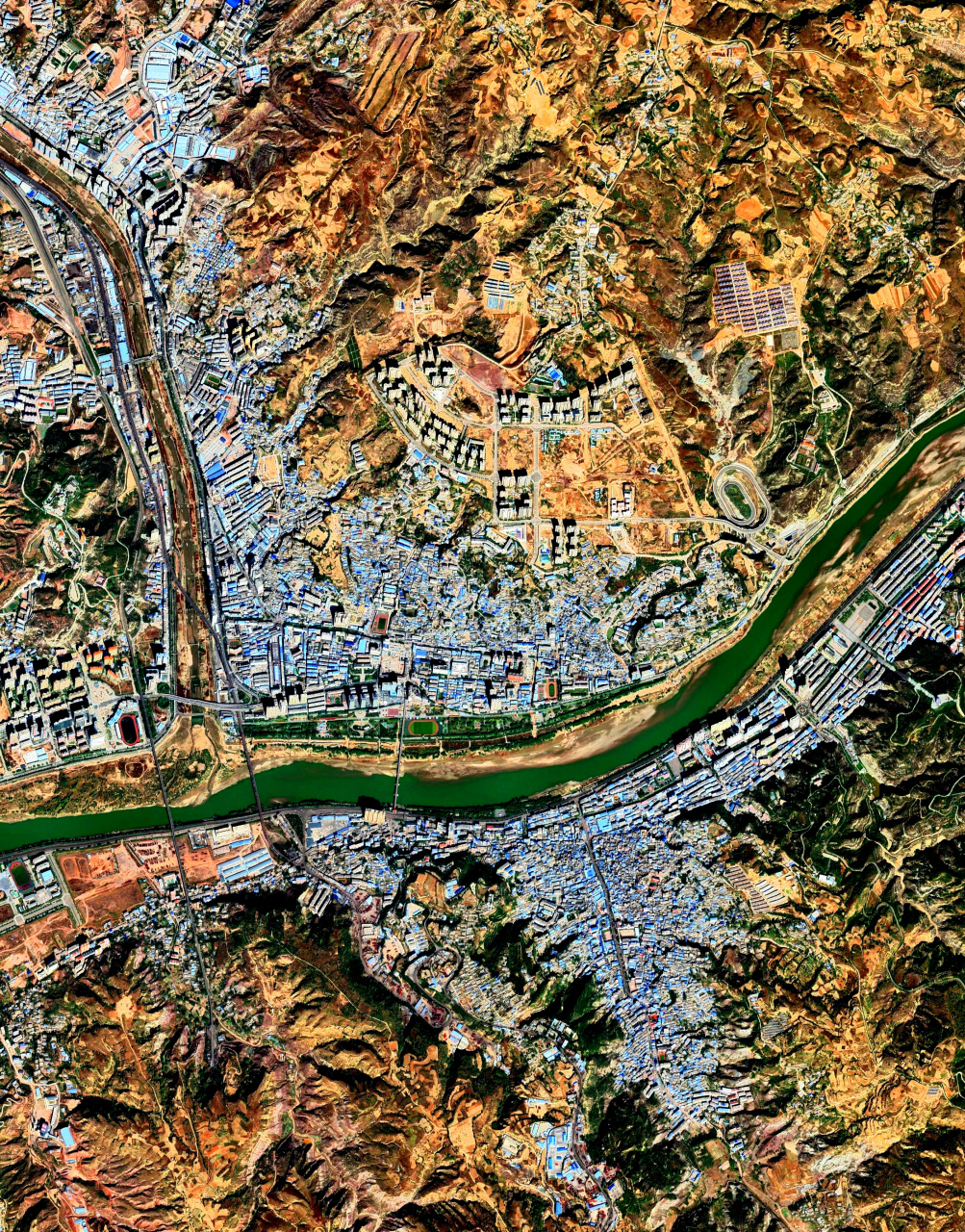 一河两省,中国距离最近两座县城,陕西省府谷和山西省保德县高清