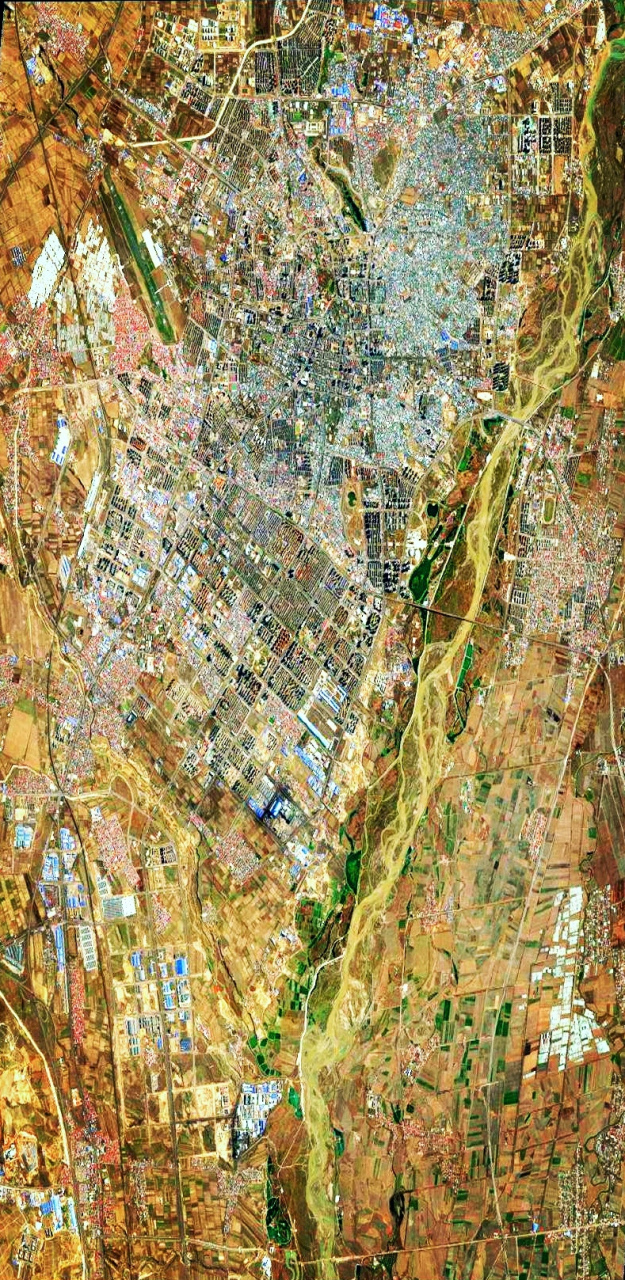 新疆伊犁伊宁市最新卫星图片(3.