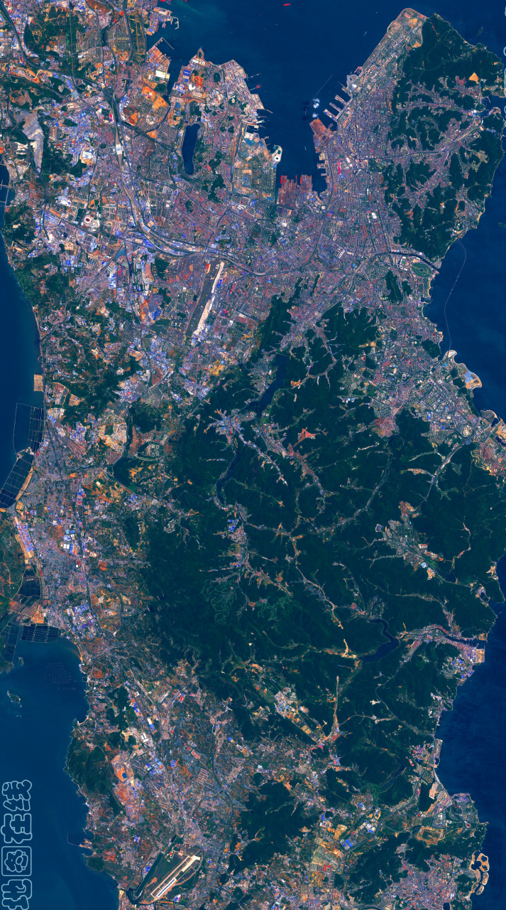 2) 2023年6月2日最新拍摄的卫星图片,辽宁省大连市,旋转观看(地图在线