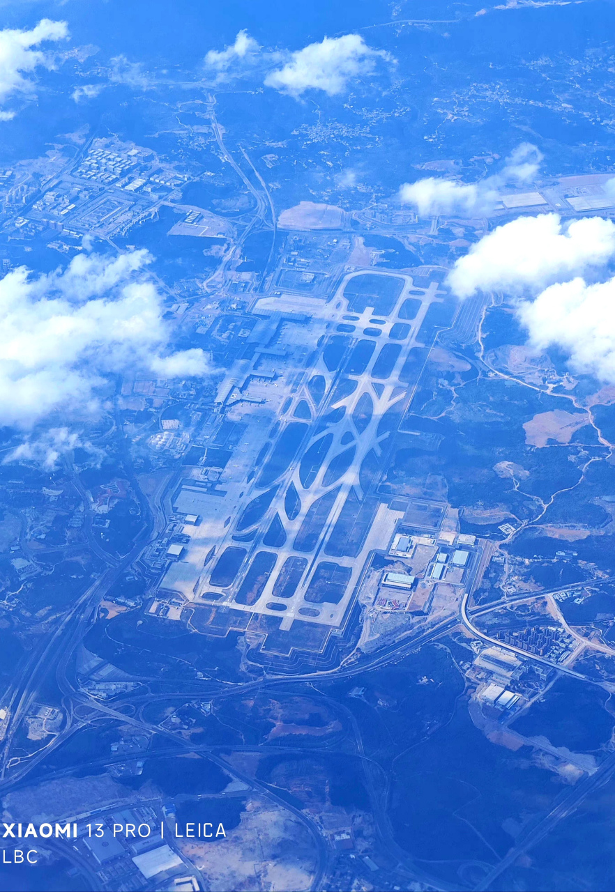 贵州贵阳龙洞堡机场最近航拍图(5.