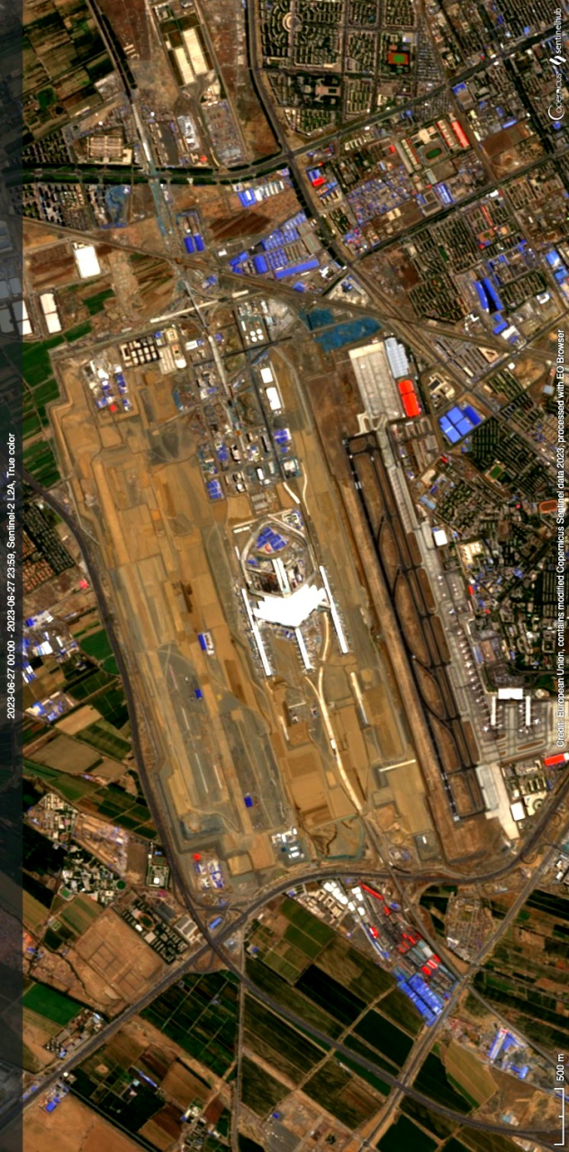 27) 2023年6月27日拍摄的卫星影像图片,新疆乌鲁木齐地窝堡机场