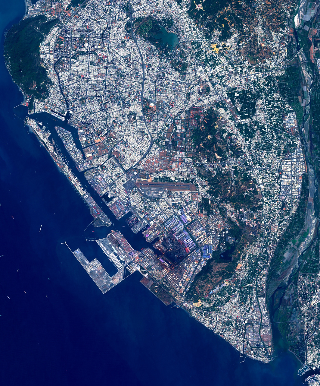 19) 2023年4月19日拍摄的卫星影像图icon,台湾省高雄市