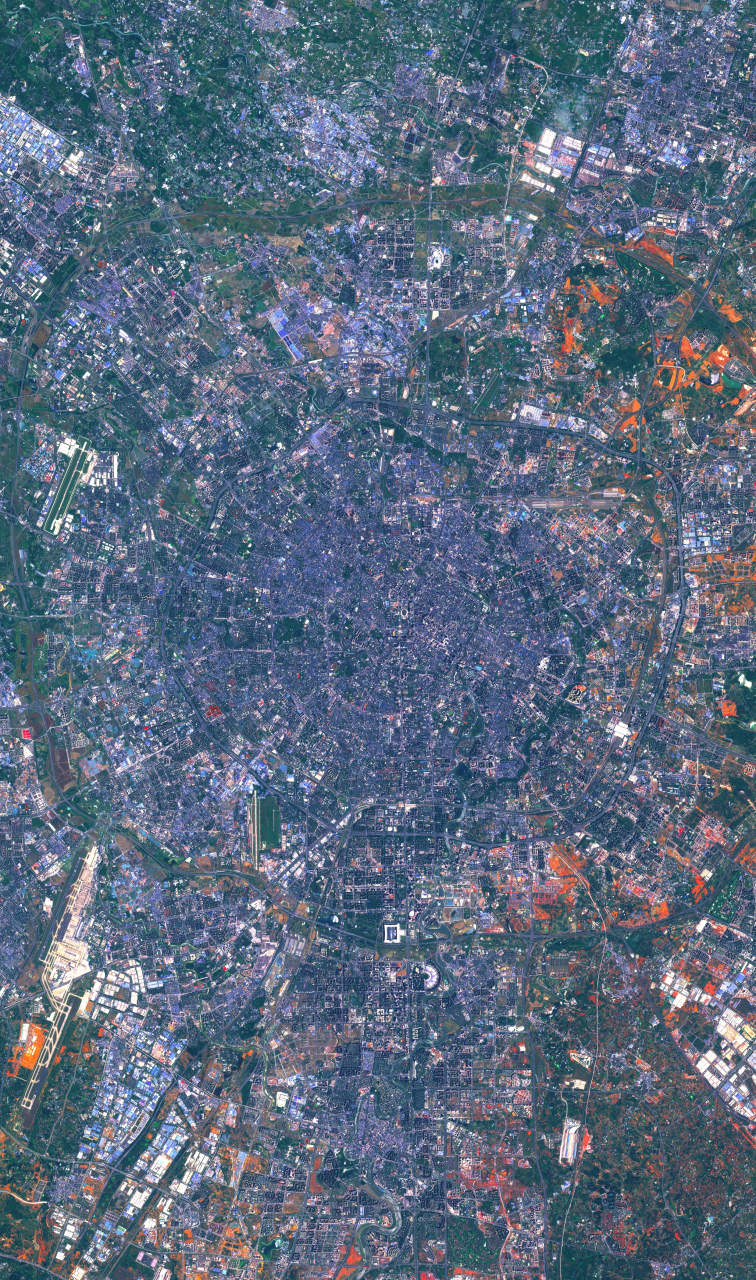 四川成都市最新高清卫星图片(429) 2023年4月29日拍摄的卫星影像图