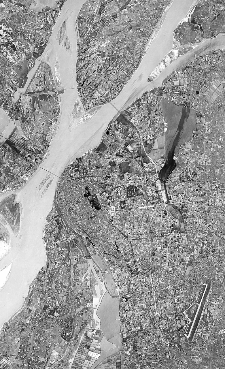 1983年江西省南昌市卫星图 —漂亮国锁眼地图
