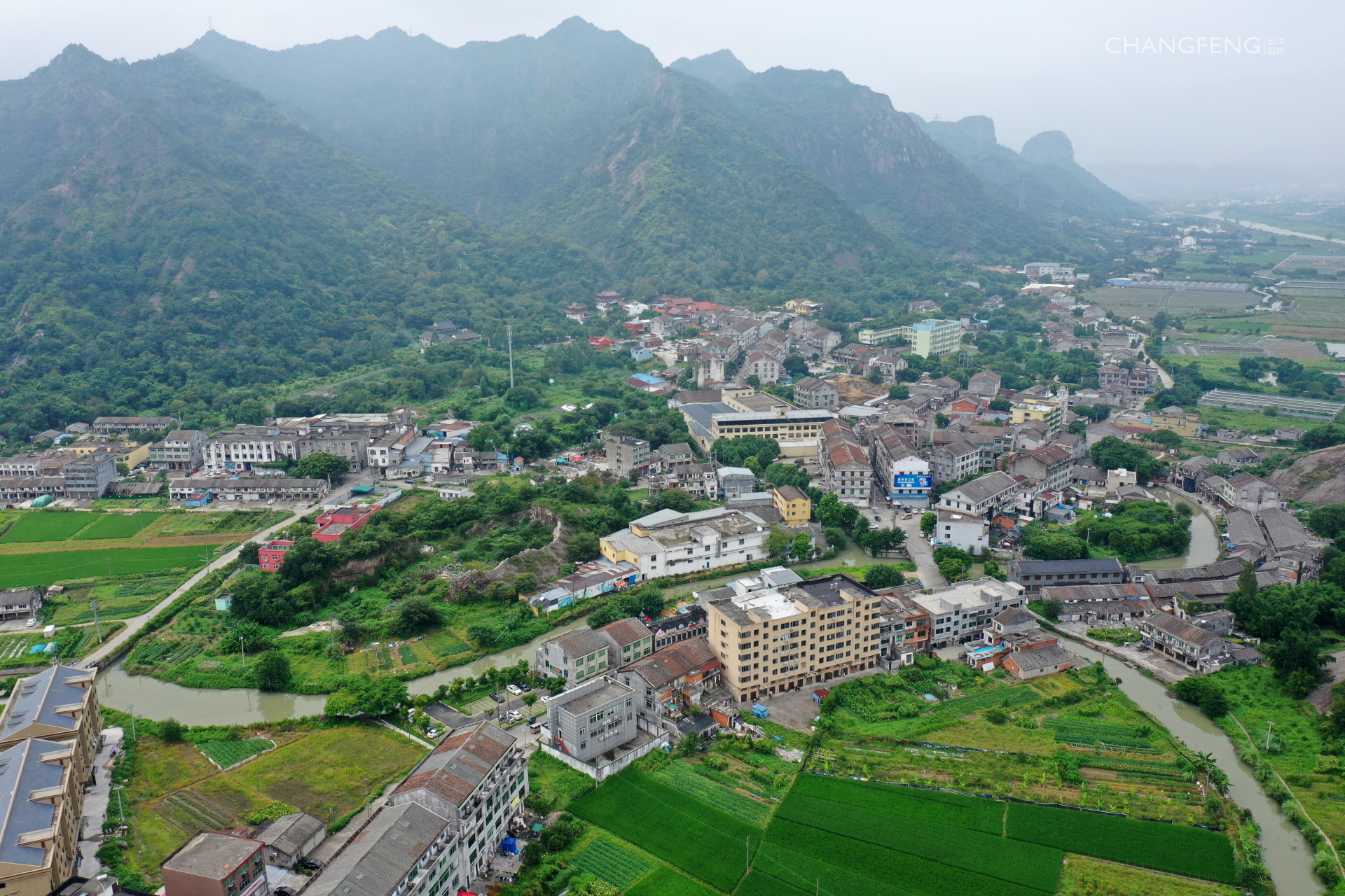 龙港鲸头风景区(摄影:池长峰)鲸头今属龙港市云岩社区,境内有鲸头