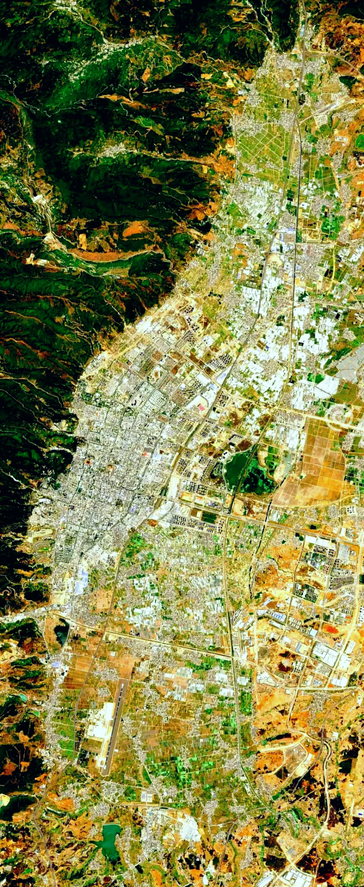 云南省保山市最近卫星影像图(4) 2023年4月份拍摄的卫星影像图,云南省