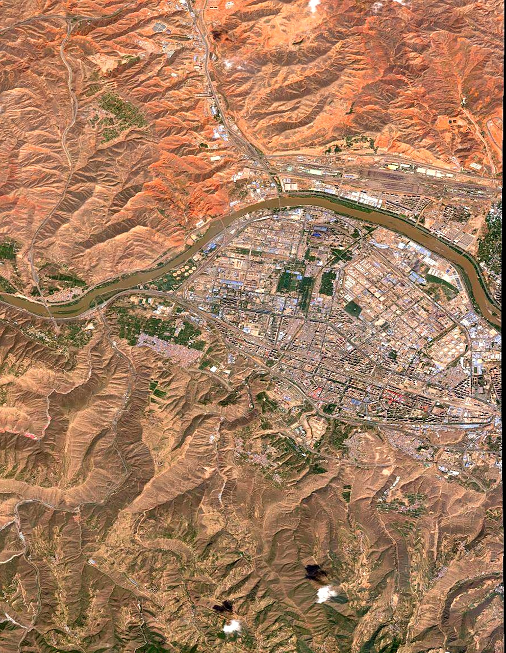 18) 2023年8月18日卫星影像图片,甘肃省省会城市—兰州市