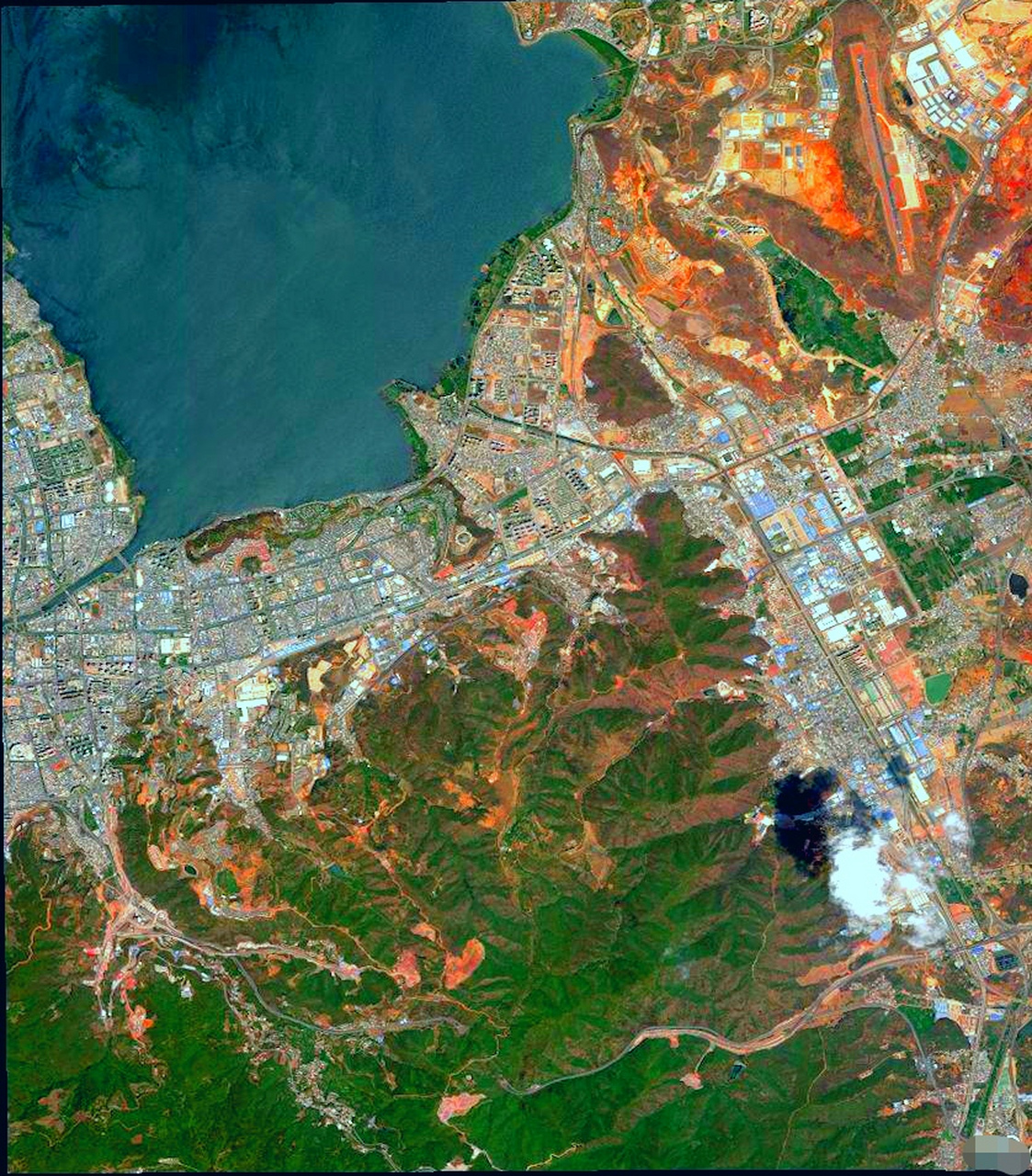 9) 2023年5月9日拍摄的卫星影像图片,云南省大理州-大理市