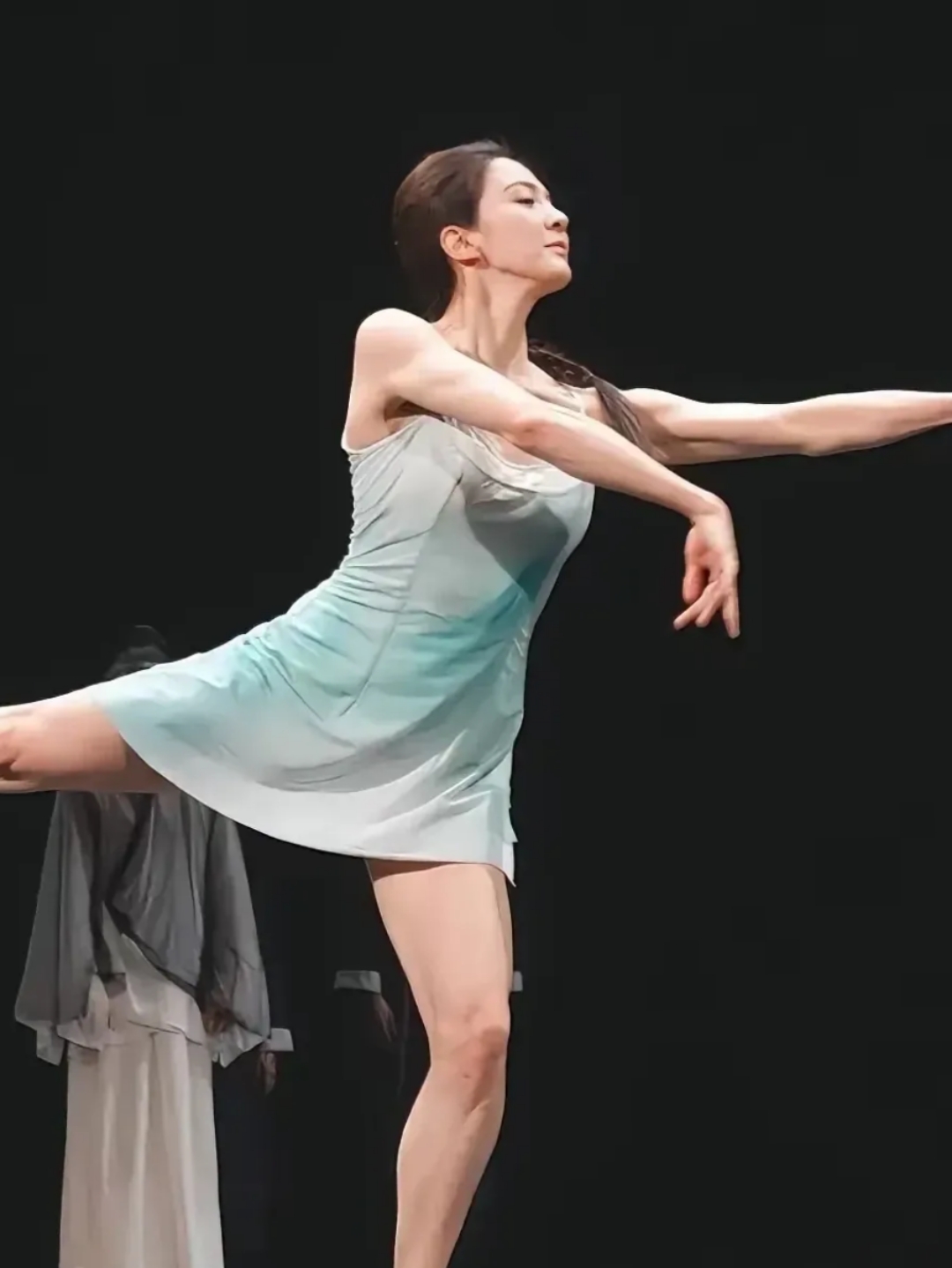 一定要认识下唐诗逸!