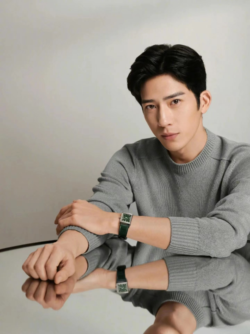 1,陈哲远《白色橄榄树》为了契合角色形象团队有建议