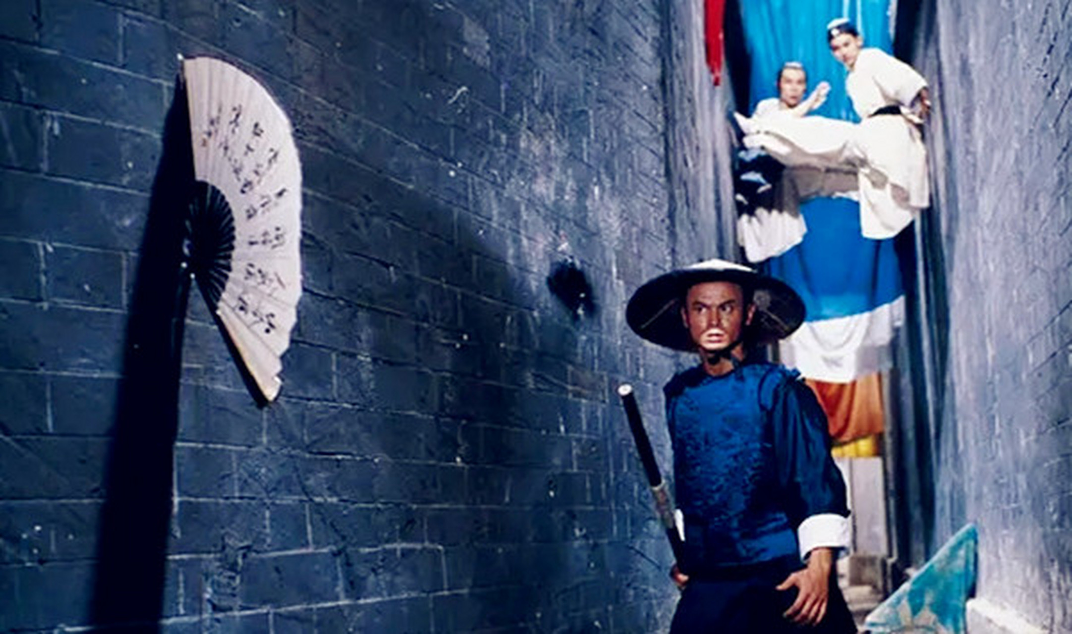 两部《十八般武艺》 #电影解说# 提到功夫片《十八般武艺》,大家马上