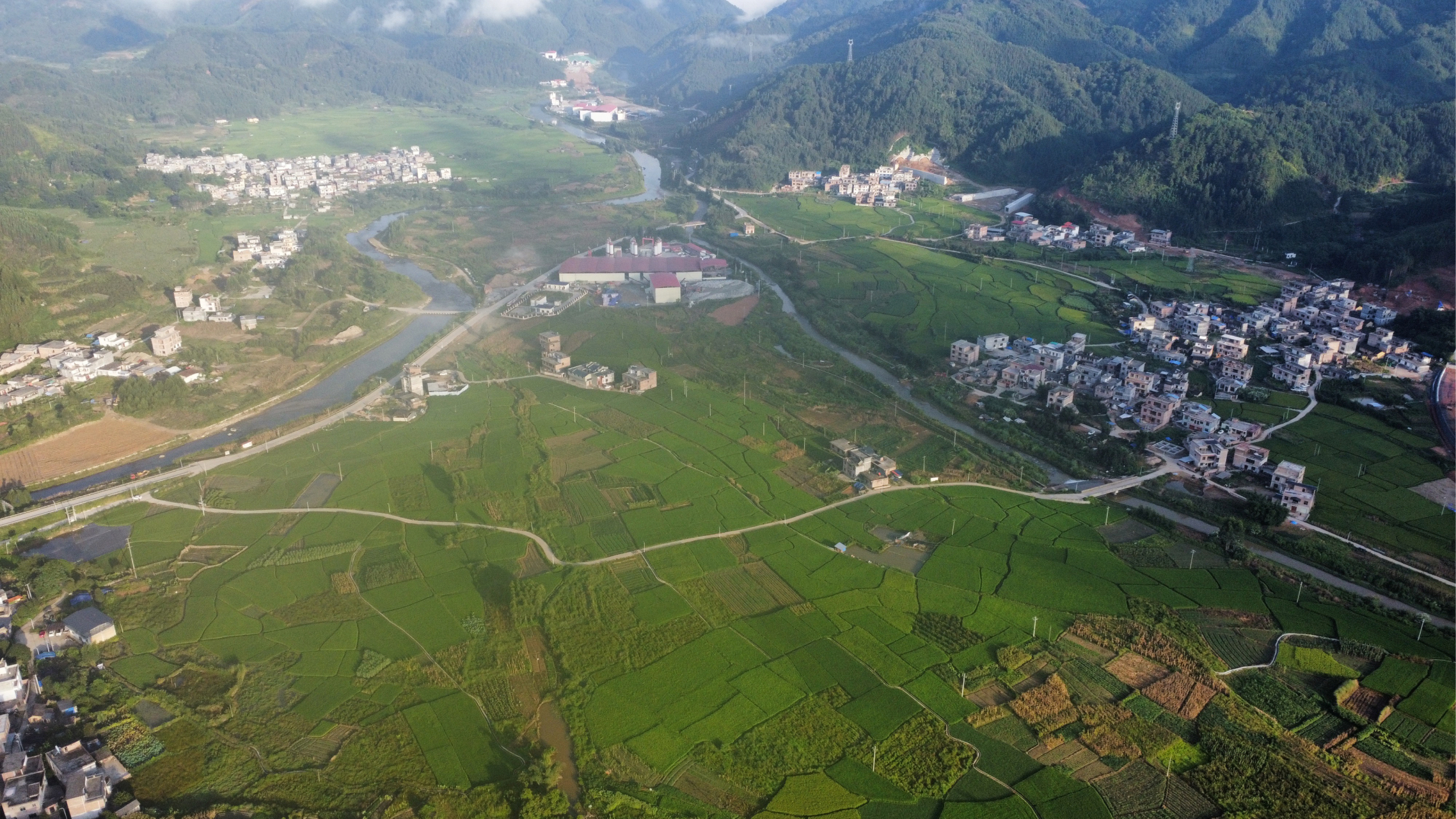 航拍贺州市八步区南乡镇乡间田园风光  从空中俯瞰,贺州市八步区南