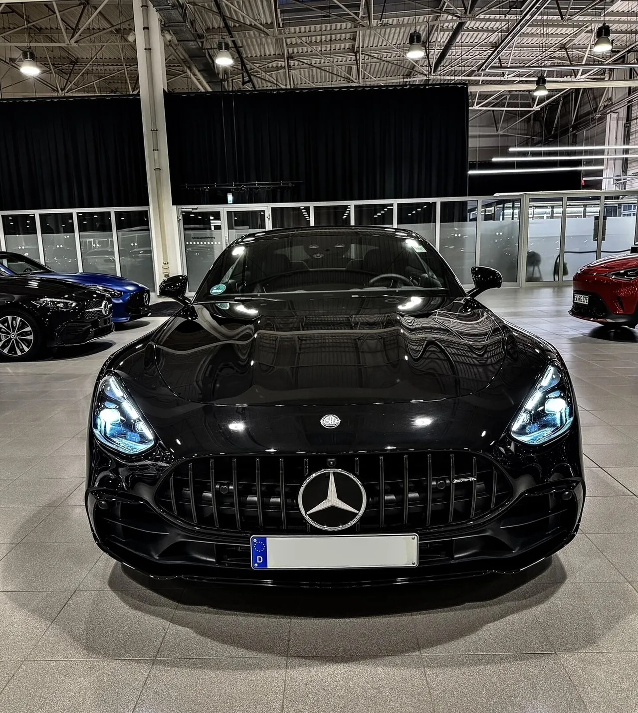 黑武士奔驰amg gt63s 奔驰icon旗舰级跑车内饰高级材质和精堪工艺的