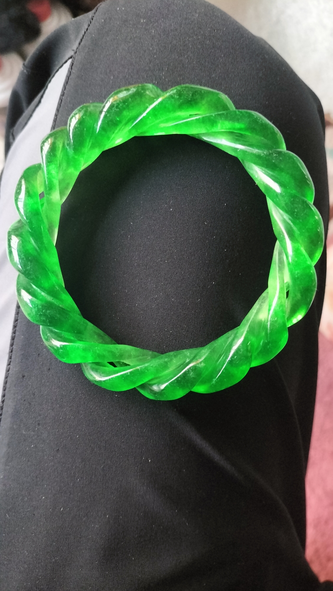 冰种帝王绿翡翠麻花镯子