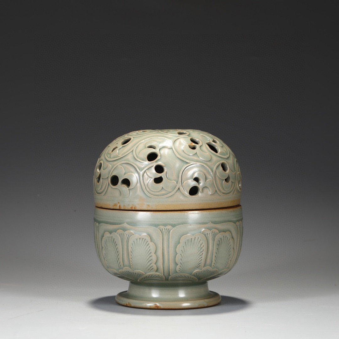 耀州窑剔刻镂空盖罐熏炉  高18.5公分 口径15.5公分